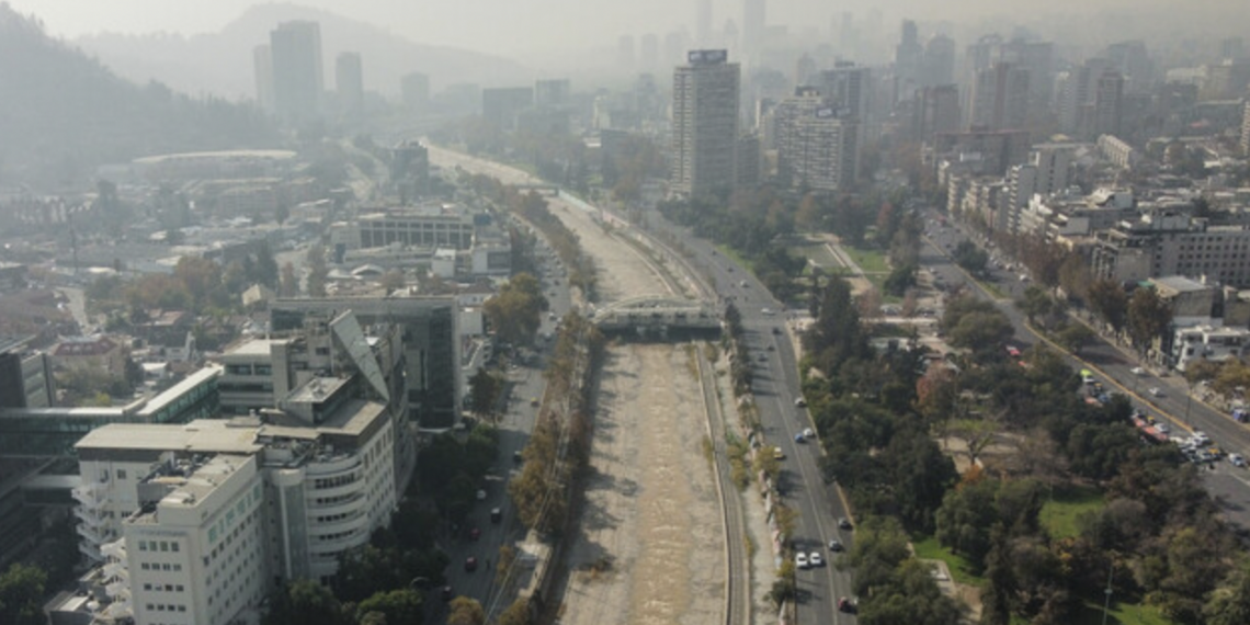 Rio Mapocho en otoño