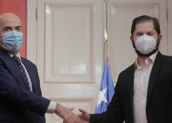 Contraloría fiscliza palacio La Moneda