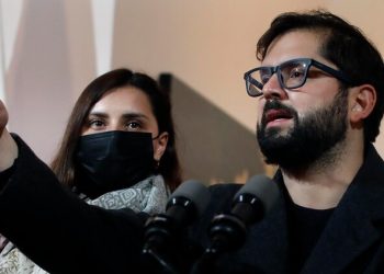 boric responde a Kast