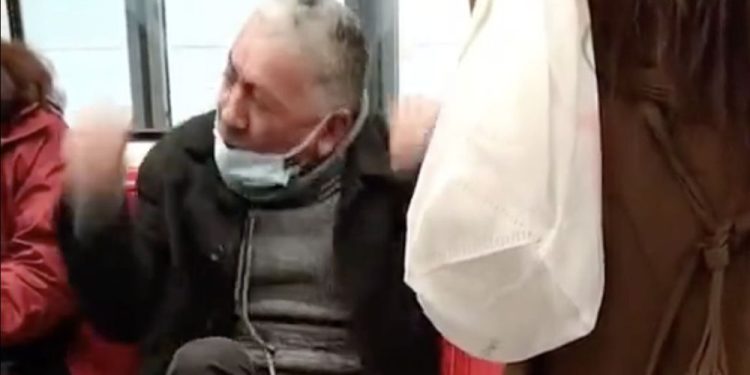 Desesperado llamado se pasajero de metro que fue asaltado