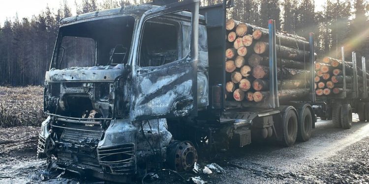 Collipulli camión quemado por Mapuches