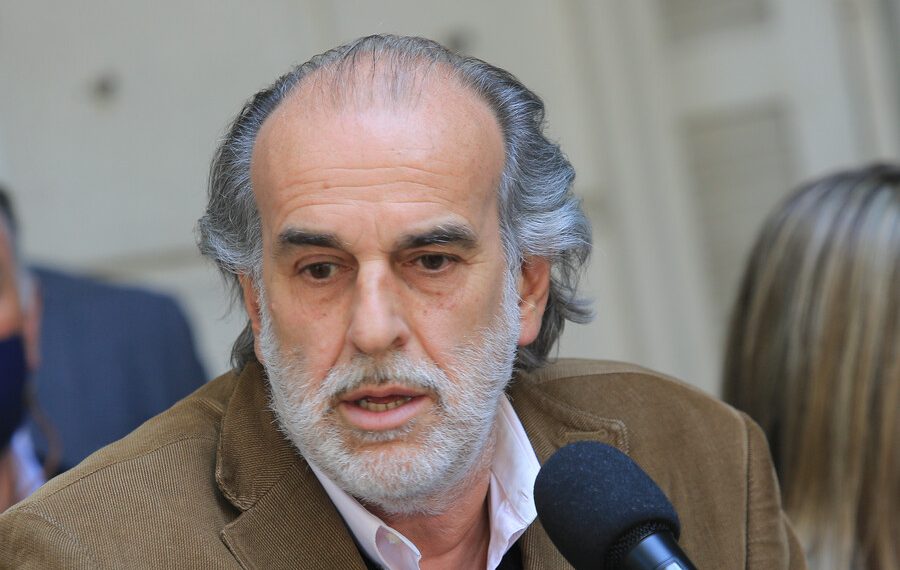 Juan José Santa Cruz dice que al Gobierno le conviene que gane el Rechazo