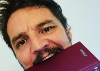 Pedro Pascal genera polemica entres su fanáticada