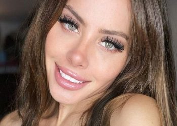 Ignacia Michelson sigue en Ibiza lejos de Marcianeke