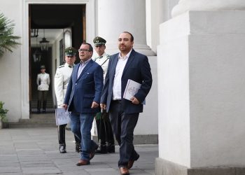 Papelón: Presidente de la Democracia Cristiana se desiste de querella en contra de Fuad Chahín a un día de presentarla