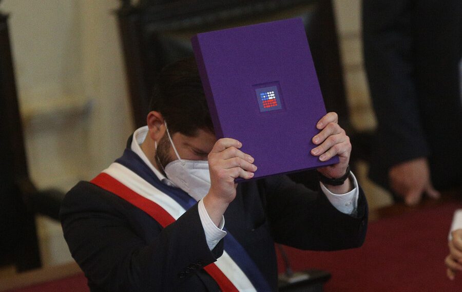 Declaran admisible querella en contra el Gobierno por imprimir casi 700 mil ejemplares del borrador constitucional