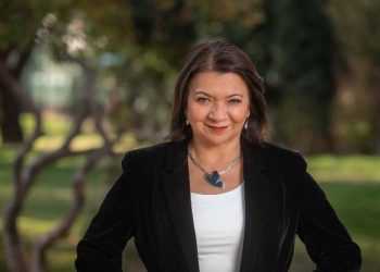 «Soy chica, soy negra, soy flaite»: El tuit de Claudia Pizarro que generó polémica en la web