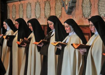 Carmelitas Descalzas de San Jose de Maipo son criticadas por sus pares religiosos por apoyar el Apruebo