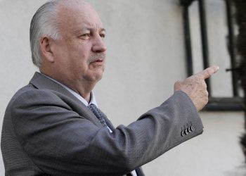 Teillier en caso de ganar el Apruebo: «Yo no sé qué podríamos mejorar de la nueva Constitución»