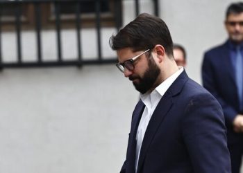 Chanfreau  acusa a Gabriel Boric de negociar agenda «para los empresarios»