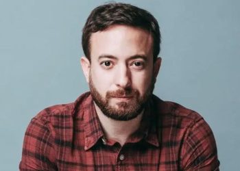 Agustín Laje responde duramente a Gustavo Petro: «Además de cínico es bruto»