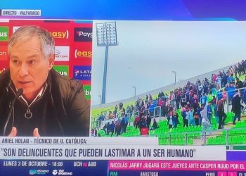 "Son delincuentes": Ariel Holan habla sobre los hechos violentos de hinchas de UC