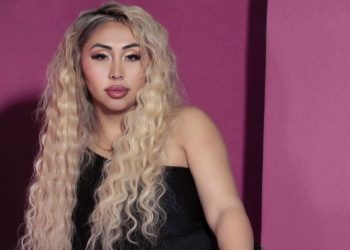 Naya Fácil funa a fonda del Parque O’Higgins