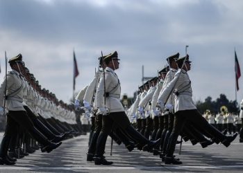 Líder comunista atacó sin asco a las Fuerzas Armadas tras la Parada Militar