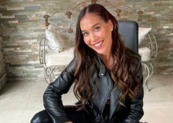 Vale Roth anuncia que se sumará al negocio de vender sus fotos