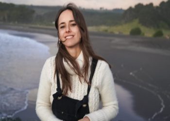 Juana Ringeling muestra como quedó su brazo tras caerse de un caballo