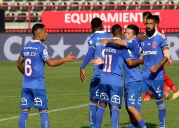 Delantero formado en la U