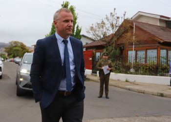 ¿Será él?: Viralizan supuesto video de Felipe Kast junto a modelo en un auto