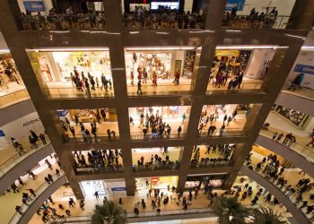 Imagen del interior del Costanera Center