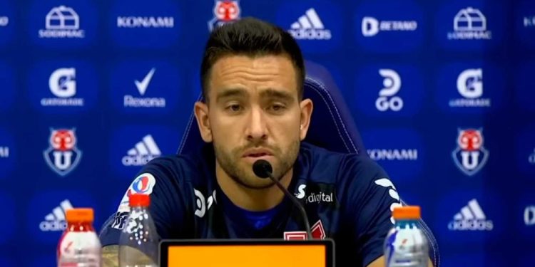 Matías Zaldivia en su primera conferencia de prensa como jugador de la U