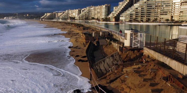 Hay 10 playas en Chile con peligro de desaparecer por el cambio climático