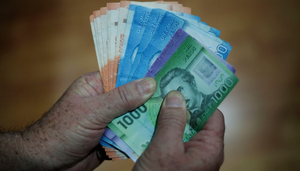 Gobierno ingresa proyecto de ayudas económicas para las personas
