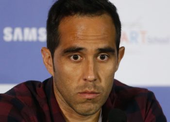 influencer trans asegura haber estado con Claudio Bravo