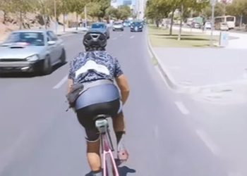 Ciclista cruzó Viña del Mar contra el tránsito