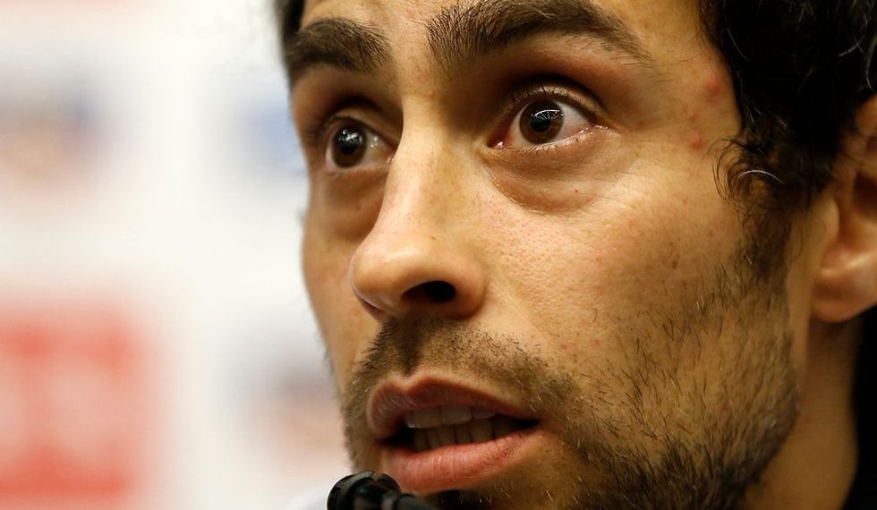 mago valdivia presentaría una querella por vif