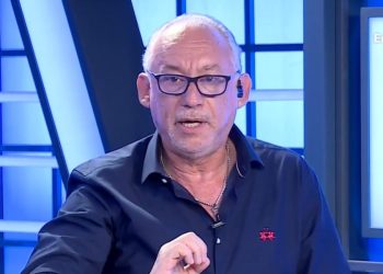 Mauricio Israel dejó la escoba