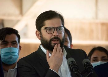 ¿Pato cojo? Analista electoral predice que si oficialismo no alcanza el piso del Apruebo «la presidencial va a partir en dos meses»