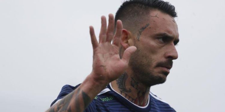 Mauricio Pinilla internado