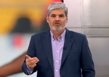 Juan Cristóbal Guarello arremetió