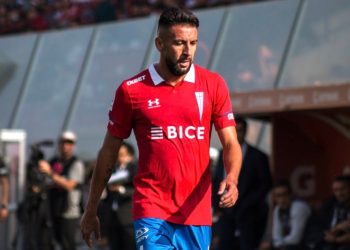 Mauricio Isla dejó la UC