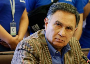 Grabó en secreto una reunión