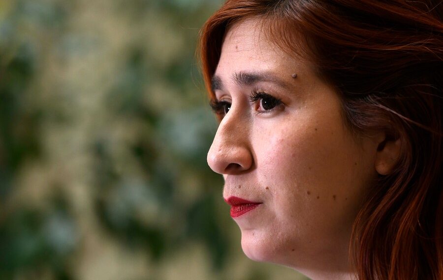 Debió aclarar la polémica