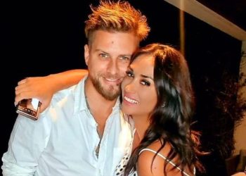 muestra una supuesta infidelidad