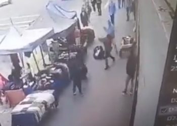 Guardia le propinó golpiza