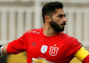 Johnny Herrera criticó el fichaje