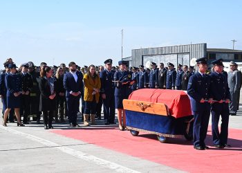 En Puerto Montt y Santiago, la Fuerza Aérea de Chile despidió a los mártires del accidente de helicóptero institucional