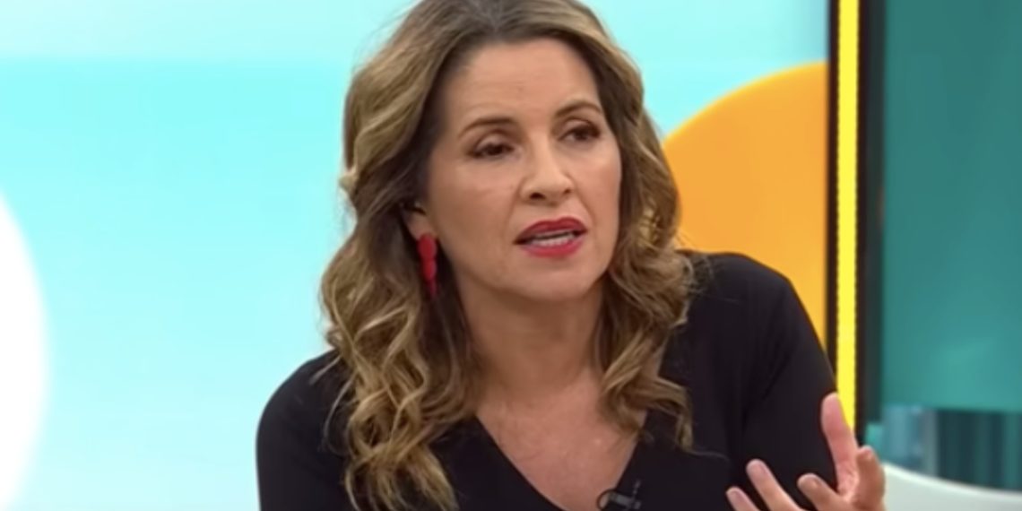 Monserrat Álvarez tuvo tenso dialogo