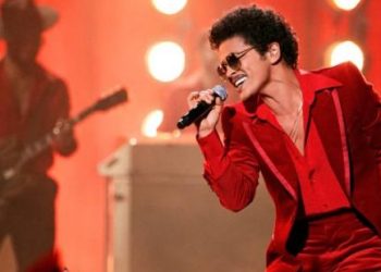 Sernac ofició a DG Medios y Ticketmaster por no respetar ubicaciones en concierto de Bruno Mars