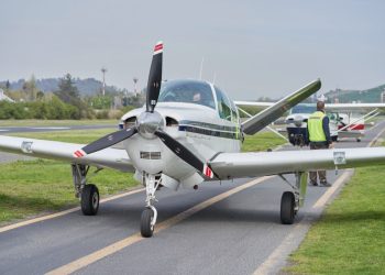 Niños con labio fisurado de la Fundación Gantz volaron por primera vez desde el Aeródromo de Vitacura
