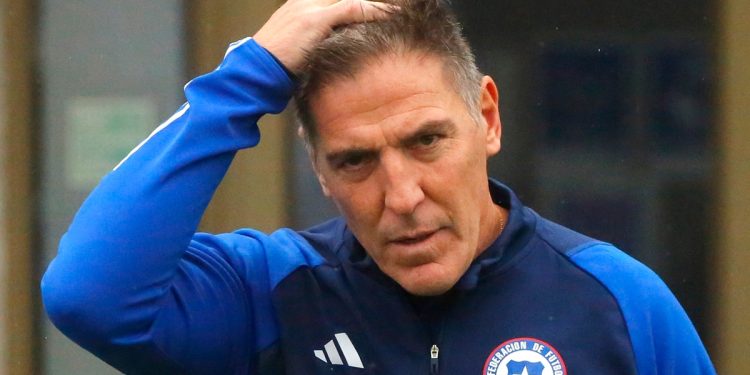 Eduardo Berizzo tendría reemplazante