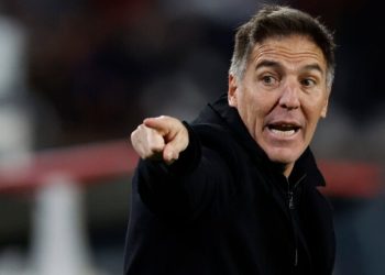 Ex entrenador de La Roja reveló el nombre del reemplazante de Berizzo