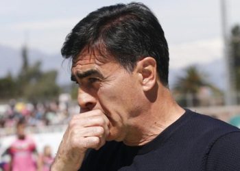 Gustavo Quinteros tiene dos peticiones