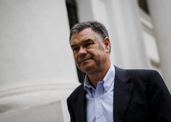 «Las cosas no se solucionan abrazándose a Fiu»: el irónico emplazamiento de Ossandón a Boric tras secuestro de empresario