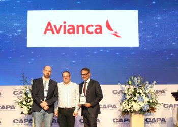 Avianca es reconocida por el Centro para la Aviación CAPA tras su reestructuración