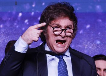 «Angustia de un proyecto negacionista»: el lamento de organizaciones feministas tras triunfo de Javier Milei en Argentina