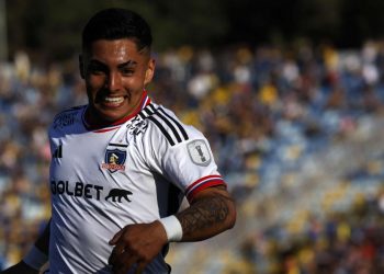 Colo Colo tomó una sorprendente decisión con el futuro de Jordhy Thompson